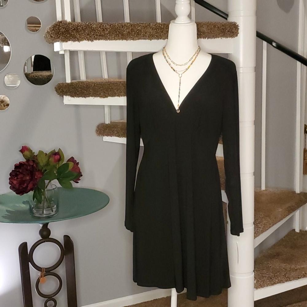 💚🥂HP🥂💚 Neiman Marcus Little Black Dress